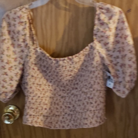 Top - Picture 1 of 2